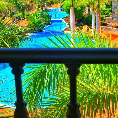 Apartamento Elegant And Beautiful Casa Mara In Los Cristianos/palm Mar.poolview, 100mt To The Sea.