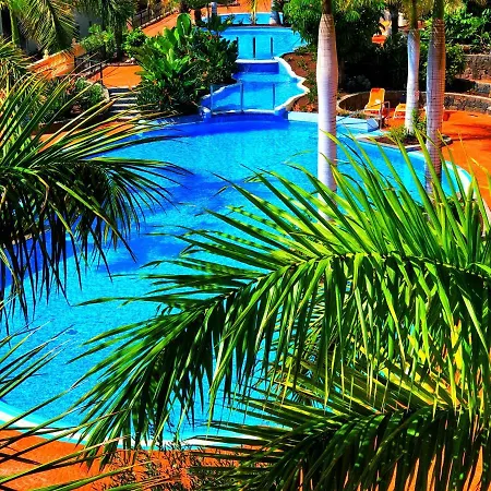 Apartamento Elegant And Beautiful Casa Mara In Los Cristianos/palm Mar.poolview, 100mt To The Sea.